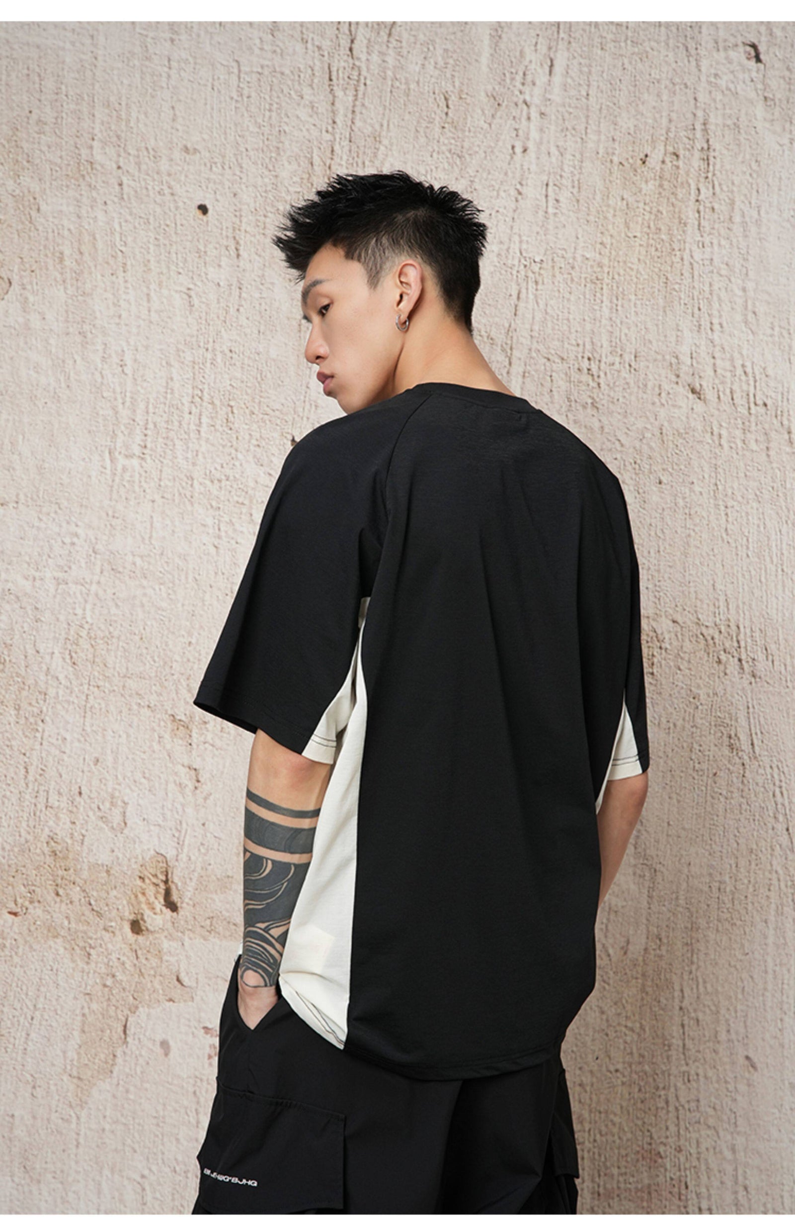 Lightweight Curve Contract T-Shirt